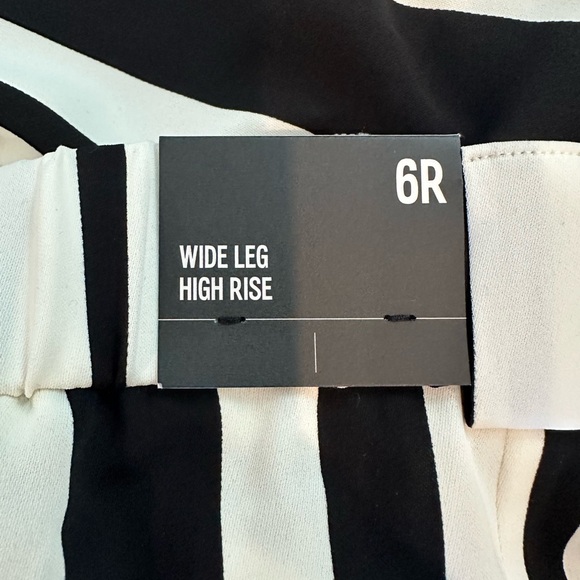 Express Black and White Striped Women's pants high rise and wide leg 6R - Picture 4 of 6